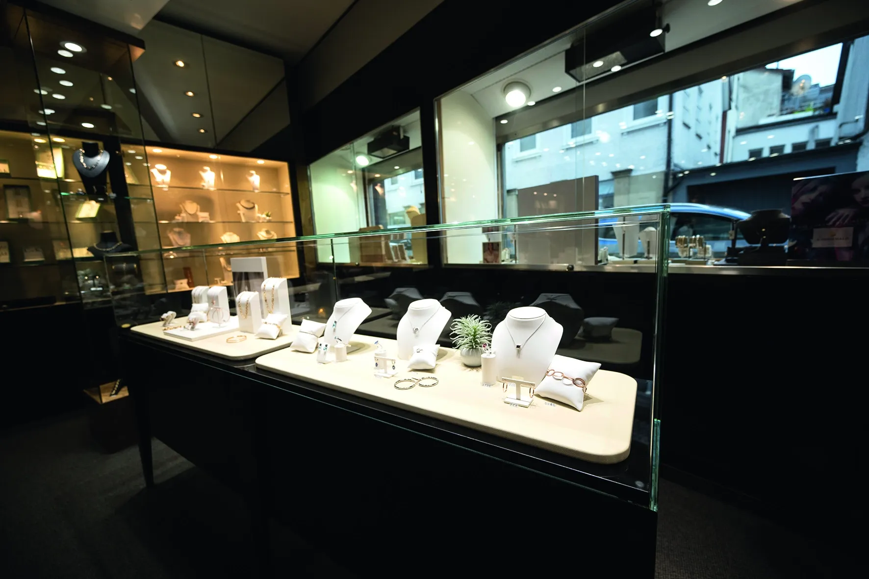 Juwelier Haussmann Geschäft Innen